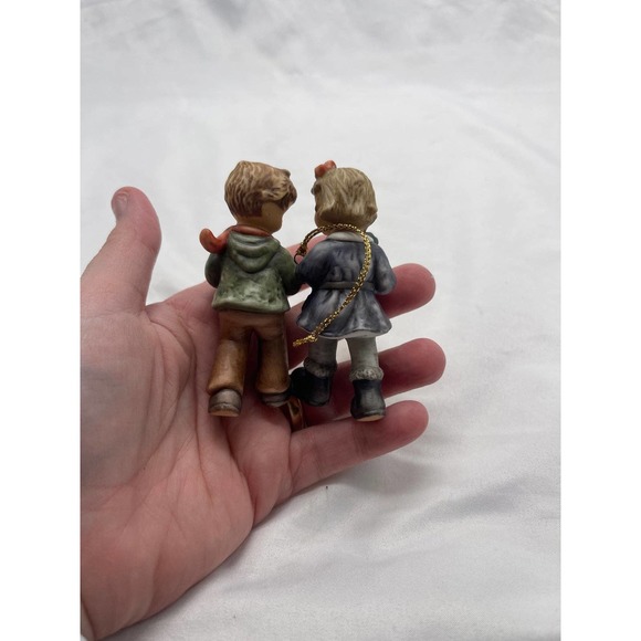 Goebel 2003 Annual Ornament - Picture 5 of 10